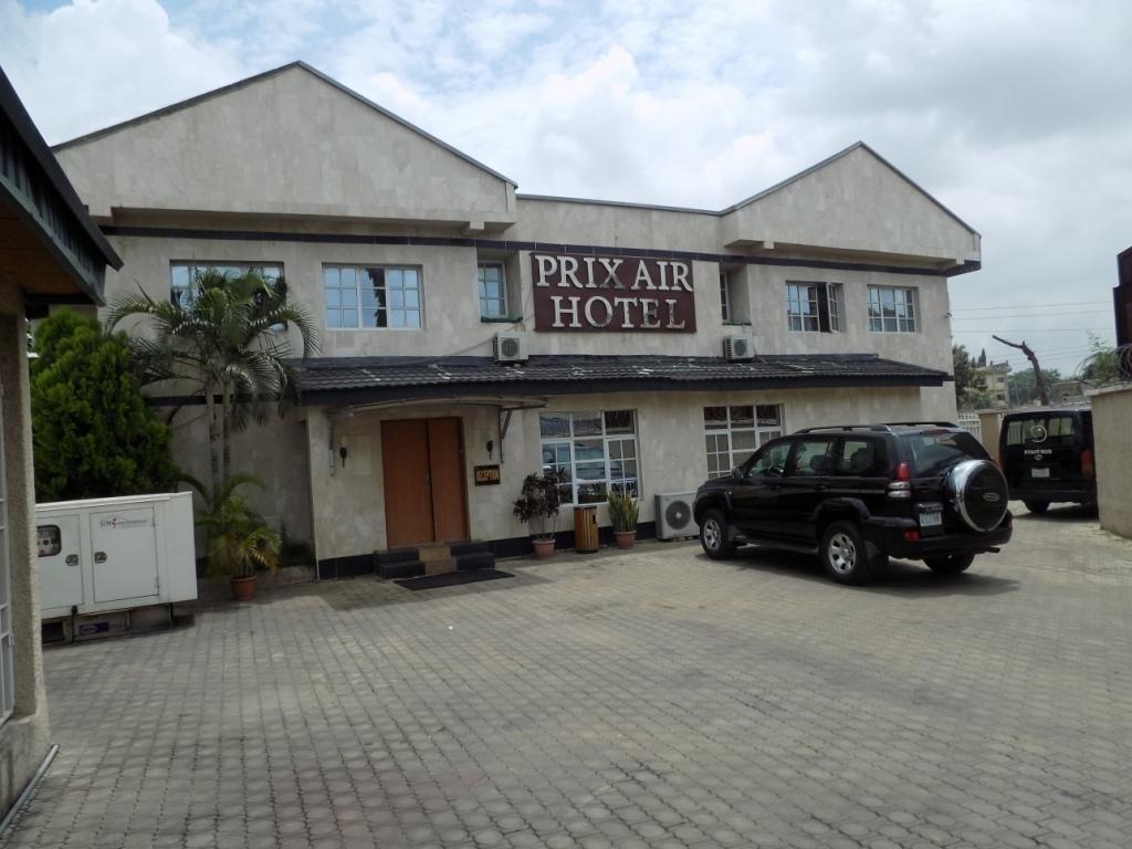 Prixair Hotel Abuja Buitenkant foto